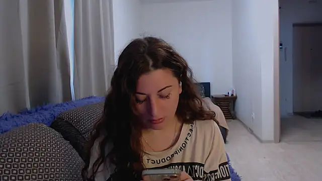 Snapshot of Helen_Adams_ chatting on 07-14-26, 05:45 Helen Adams online show from 07-14-26, 05:45