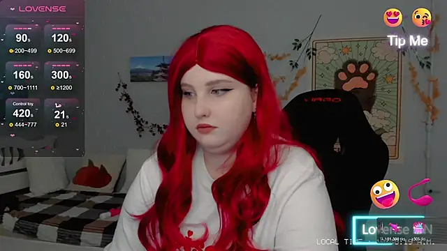 Snapshot of Crystal_Chris chatting on 11-18-25, 08:41 Crystal Chris online show from 11-18-25, 08:41