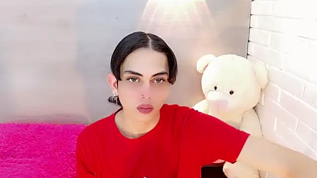 Snapshot of Daniela_Pink_ chatting on 09-25-25, 08:45 Daniela Pink online show from 09-25-25, 08:45