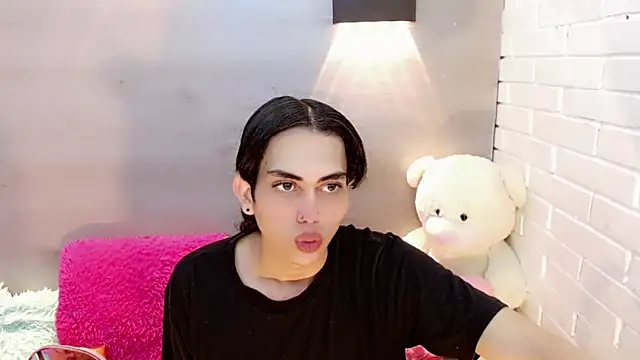 Snapshot of Daniela_Pink_ chatting on 10-07-25, 07:55 Daniela Pink online show from 10-07-25, 07:55