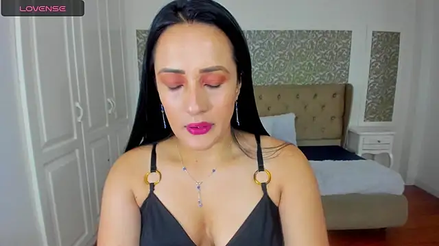 KimWessel  online show from 02-05-26, 05:17