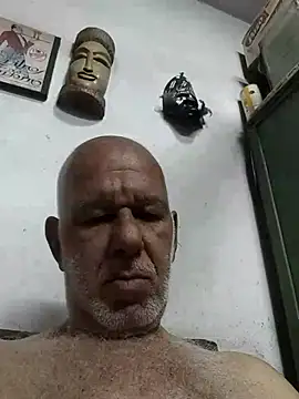 FabiQuilmes online show from 03-22-25, 01:32