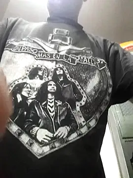 FabiQuilmes online show from 12-20-25, 05:31