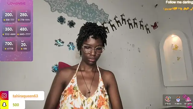 Snapshot of Tahira_21_ chatting on 01-11-25, 07:16 Tahira 21 online show from 01-11-25, 07:16