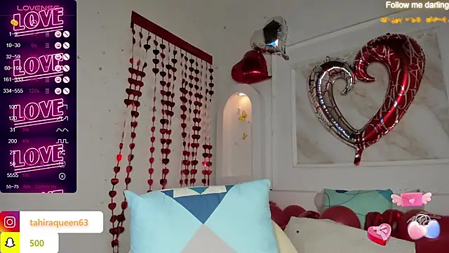 Snapshot of Tahira_21_ chatting on 02-17-25, 10:14 Tahira 21 online show from 02-17-25, 10:14