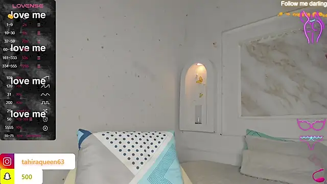 Snapshot of Tahira_21_ chatting on 03-11-25, 01:48 Tahira 21 online show from 03-11-25, 01:48