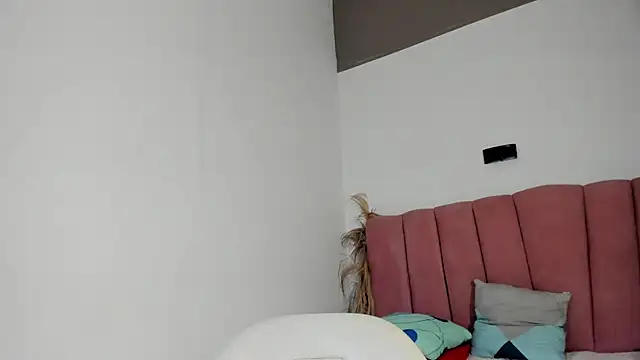 Snapshot of Tahira_21_ chatting on 11-20-25, 06:51 Tahira 21 online show from 11-20-25, 06:51