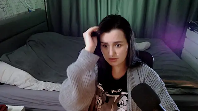 KiraYammy online show from 01-01-25, 01:04