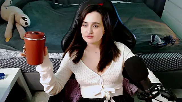 KiraYammy online show from 03-10-25, 01:45