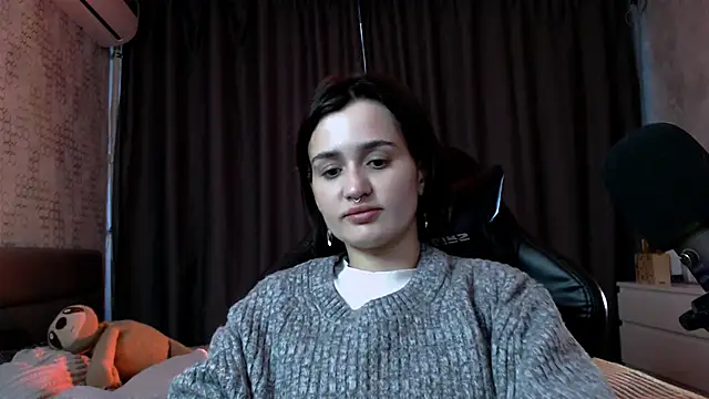 KiraYammy online show from 05-15-26, 11:45