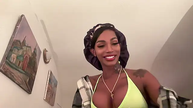 Snapshot of _lizsamantha chatting on 02-07-25, 01:04 lizsamantha online show from 02-07-25, 01:04