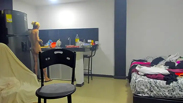 barbara anal squirt  online show from 03-11-25, 07:14