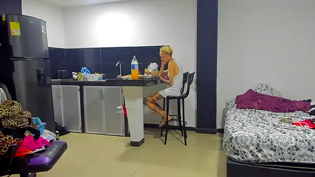 barbara anal squirt  online show from 03-14-25, 02:31