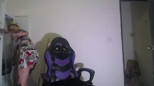 barbara anal squirt  online show from 10-14-25, 08:20