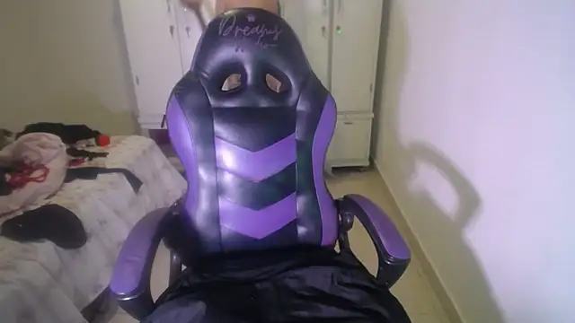 barbara anal squirt  online show from 10-18-25, 11:05