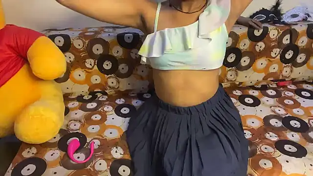 Snapshot of shuhana_ chatting on 05-10-26, 05:01 shuhana online show from 05-10-26, 05:01