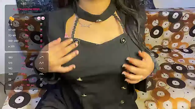 Snapshot of shuhana_ chatting on 05-28-26, 04:43 shuhana online show from 05-28-26, 04:43