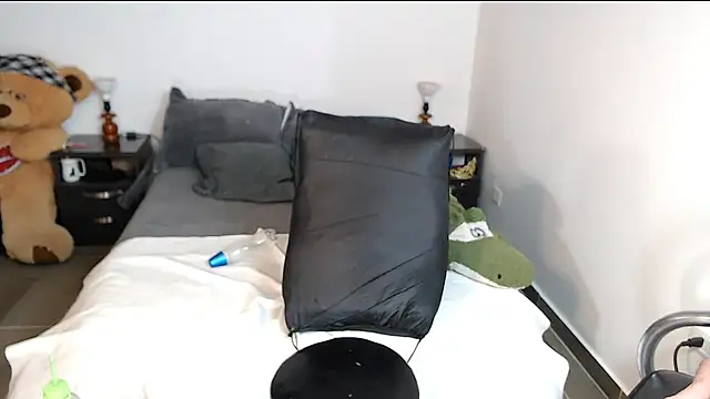 Snapshot of KRISTAL__JACKSON chatting on 03-14-25, 12:51 KRISTAL JACKSON online show from 03-14-25, 12:51