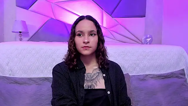 Snapshot of AnnyThompson_ chatting on 12-22-24, 09:09 AnnyThompson online show from 12-22-24, 09:09