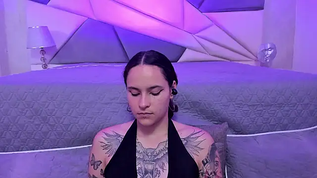 Snapshot of AnnyThompson_ chatting on 01-15-25, 12:09 AnnyThompson online show from 01-15-25, 12:09