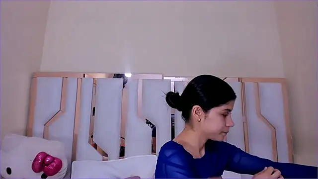 Snapshot of TifanyChill chatting on 09-16-25, 08:10 TifanyChill online show from 09-16-25, 08:10