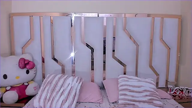 Snapshot of TifanyChill chatting on 09-29-25, 07:08 TifanyChill online show from 09-29-25, 07:08