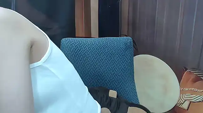 KaleAnisa online show from 03-02-25, 07:43