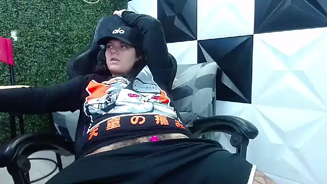 Snapshot of snowflake_xxx chatting on 03-17-25, 09:02 snowflake xxx online show from 03-17-25, 09:02