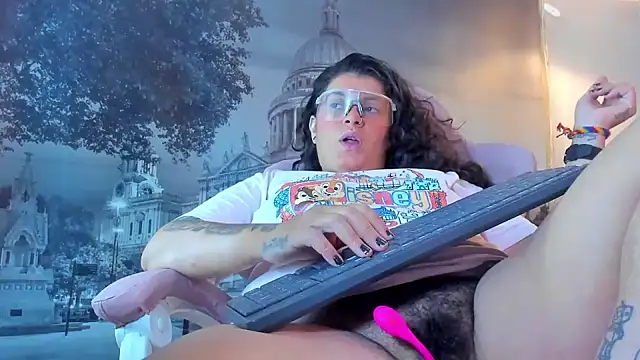 Snapshot of snowflake_xxx chatting on 09-26-25, 03:32 snowflake xxx online show from 09-26-25, 03:32