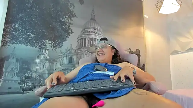 Snapshot of snowflake_xxx chatting on 10-08-25, 02:36 snowflake xxx online show from 10-08-25, 02:36