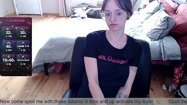 Plantbabeee online show from 02-06-25, 05:40