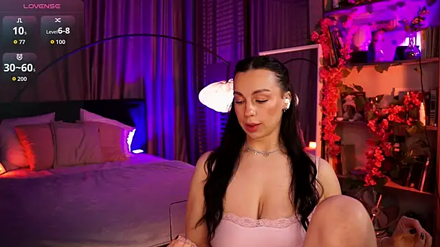 LunaNight online show from 10-05-25, 08:29