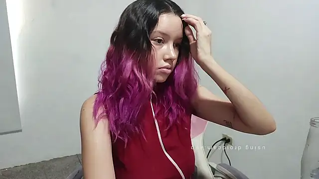 WandaDoll online show from 12-17-25, 12:11