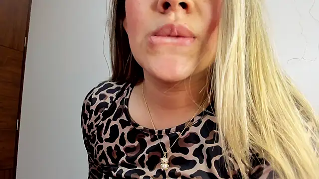 eleecttraa 12 online show from 02-18-25, 11:19