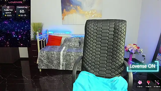 Snapshot of Julia_Dean chatting on 09-09-25, 11:54 Julia Dean online show from 09-09-25, 11:54