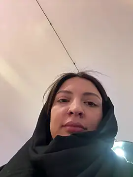 BabeRainbow online show from 01-05-25, 09:59