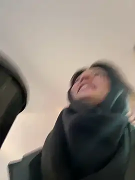 BabeRainbow online show from 02-12-25, 09:10