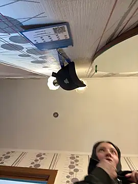 BabeRainbow online show from 10-18-25, 09:10