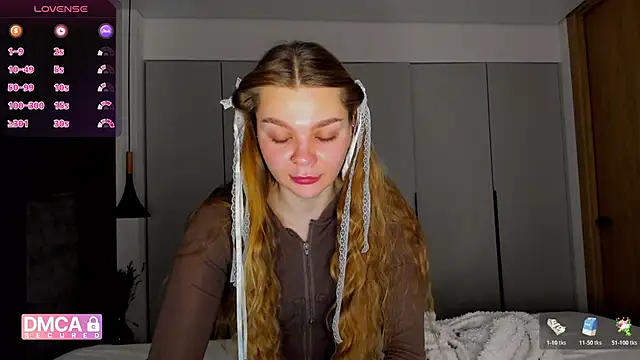 Snapshot of Molly_sweetie chatting on 01-10-26, 07:10 Molly sweetie online show from 01-10-26, 07:10