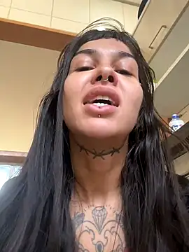 Snapshot of Nikatsu chatting on 09-15-25, 02:50 Nikatsu online show from 09-15-25, 02:50