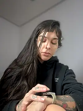 Snapshot of Nikatsu chatting on 10-02-25, 03:08 Nikatsu online show from 10-02-25, 03:08