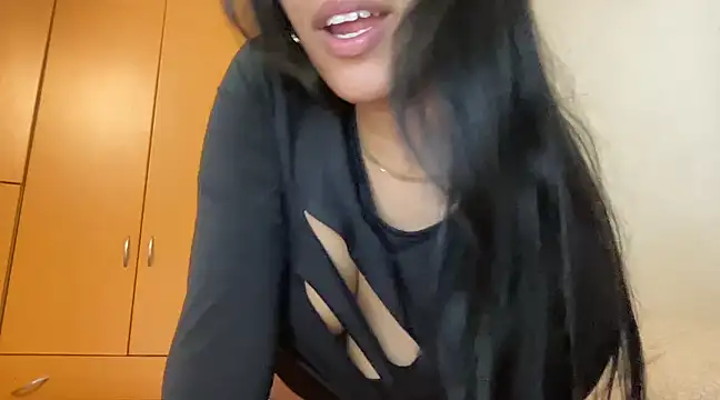 Snapshot of Dulce_latingirl chatting on 12-10-24, 04:27 Dulce latingirl online show from 12-10-24, 04:27