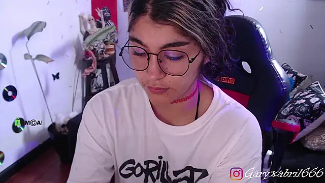 Snapshot of abril666 chatting on 12-10-24, 06:49 abril666 online show from 12-10-24, 06:49