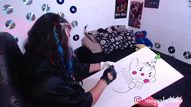 Snapshot of abril666 chatting on 02-07-25, 04:56 abril666 online show from 02-07-25, 04:56