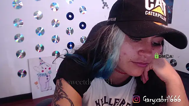 Snapshot of abril666 chatting on 03-17-25, 06:32 abril666 online show from 03-17-25, 06:32