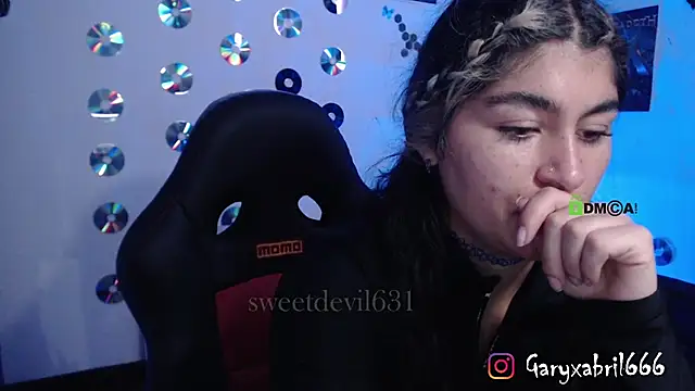 Snapshot of abril666 chatting on 03-19-25, 05:50 abril666 online show from 03-19-25, 05:50