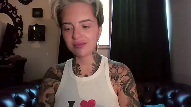 Rubyrichhxo online show from 11-09-25, 10:46