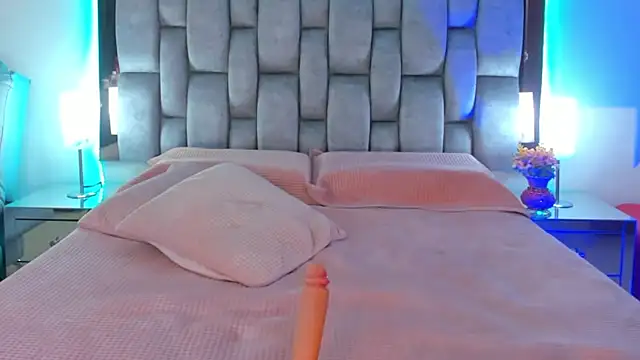 Snapshot of Abbye_blue01 chatting on 01-14-25, 01:26 Abbye blue01 online show from 01-14-25, 01:26