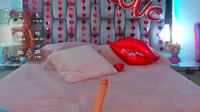 Snapshot of Abbye_blue01 chatting on 02-15-25, 02:15 Abbye blue01 online show from 02-15-25, 02:15