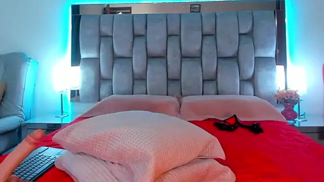 Abbye blue01 online show from 03-12-25, 04:08